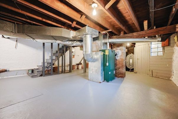 Interior, Washer, Wooden Beams, Wooden Ceilings