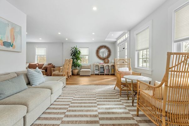 Dining room, Interior, Living room, Recessed Lighting, Wood Texture Flooring