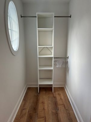 Interior, Walk-in Closets, Wood Texture Flooring