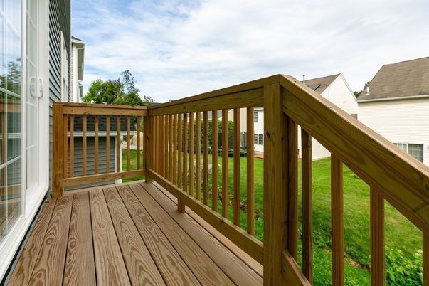 Exterior, Wood Texture Flooring
