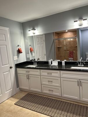 Bathroom, Dual Sink Vanities, Interior