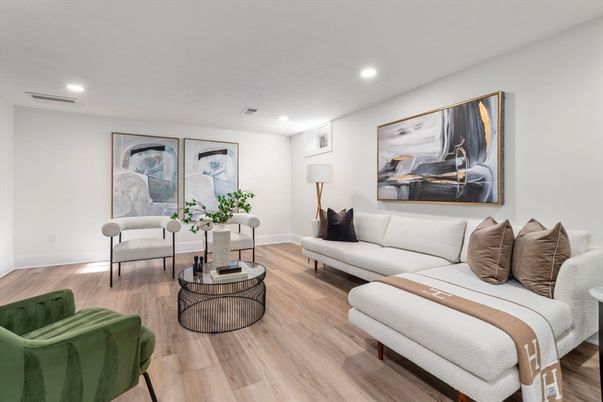 Interior, Living room, Recessed Lighting, Wood Texture Flooring