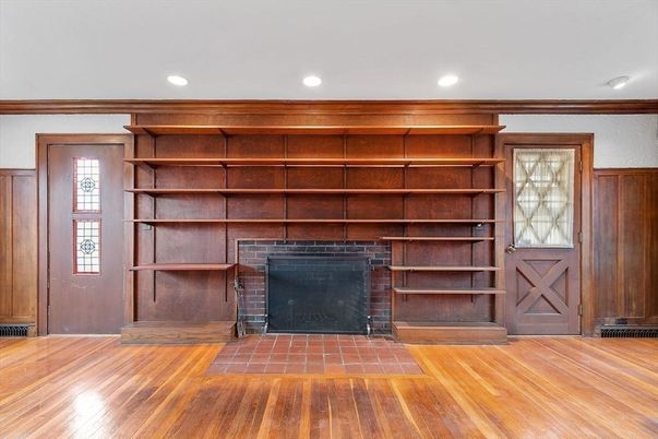 Fireplace, Interior, Recessed Lighting, Wood Texture Flooring