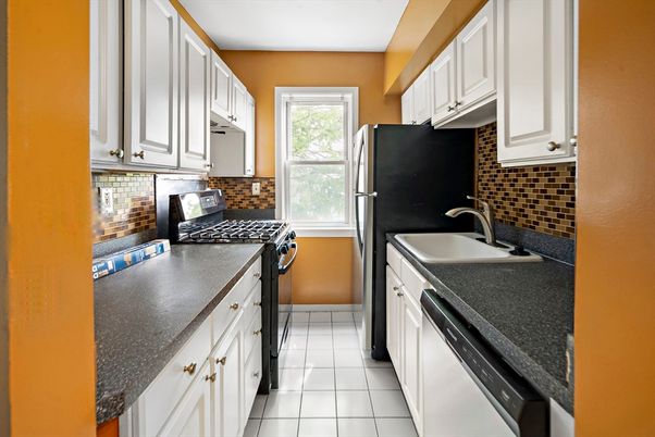 Interior, Kitchen, Tile Countertops