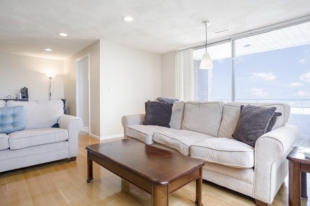 Interior, Living room, Pendant Lights, Recessed Lighting, Wood Texture Flooring