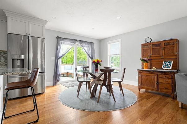 Dining room, Interior, Kitchen, Recessed Lighting, Wood Texture Flooring