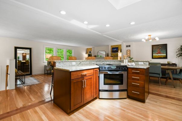 Chandelier, Dining room, Interior, Kitchen, Recessed Lighting, Stainless Steel Appliances, Wood Texture Flooring