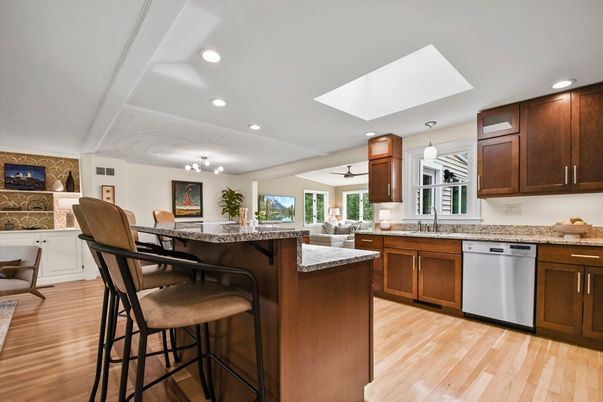 Dining room, Interior, Kitchen, Recessed Lighting, Wood Texture Flooring