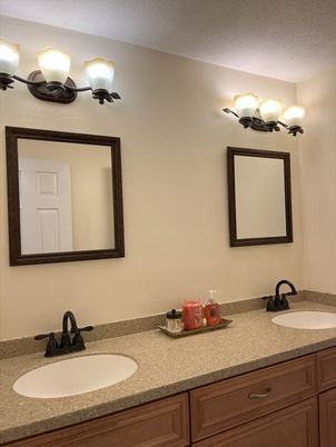 Bathroom, Dual Sink Vanities, Interior