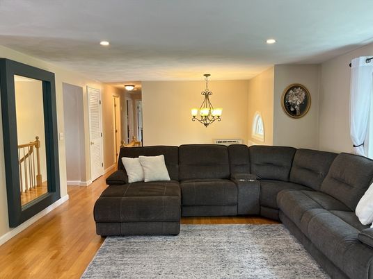 Chandelier, Dining room, Interior, Living room, Recessed Lighting, Wood Texture Flooring