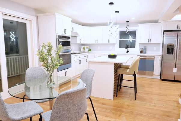 Dining room, Interior, Kitchen, Pendant Lights, Recessed Lighting, Stainless Steel Appliances, Wood Texture Flooring