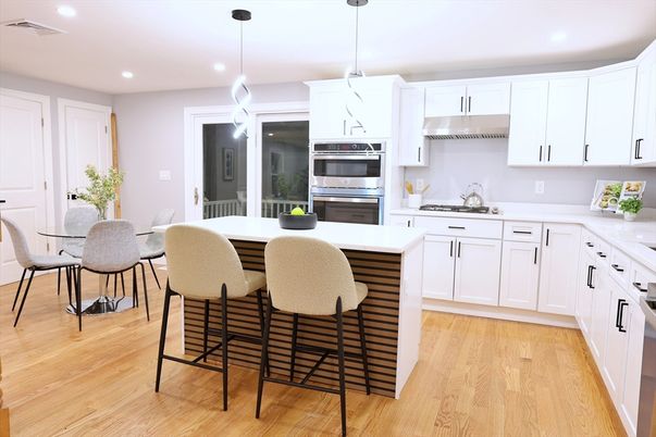 Dining room, Interior, Kitchen, Pendant Lights, Recessed Lighting, Stainless Steel Appliances, Wood Texture Flooring