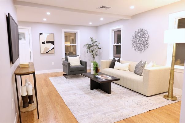 Interior, Living room, Recessed Lighting, Wood Texture Flooring