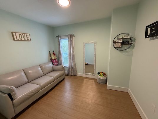 Interior, Living room, Recessed Lighting, Wood Texture Flooring