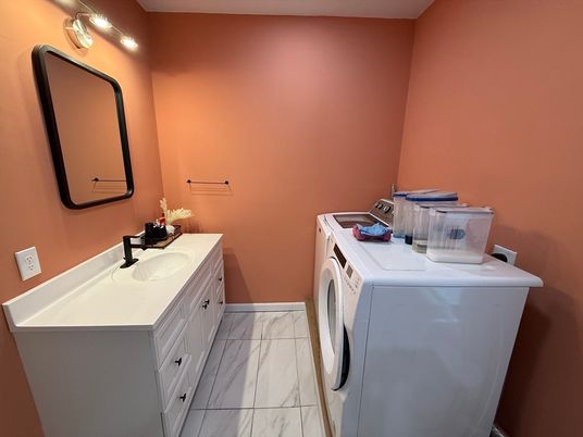 Bathroom, Dual Sink Vanities, Interior, Marble, Washer