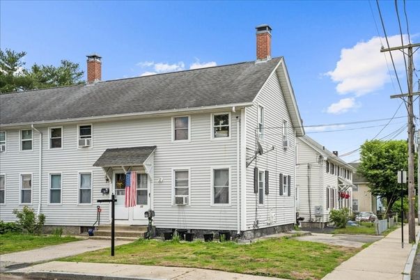Exterior, Facade, Georgian
