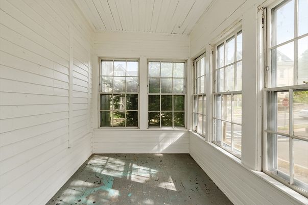 Empty room, Interior, Sun Room
