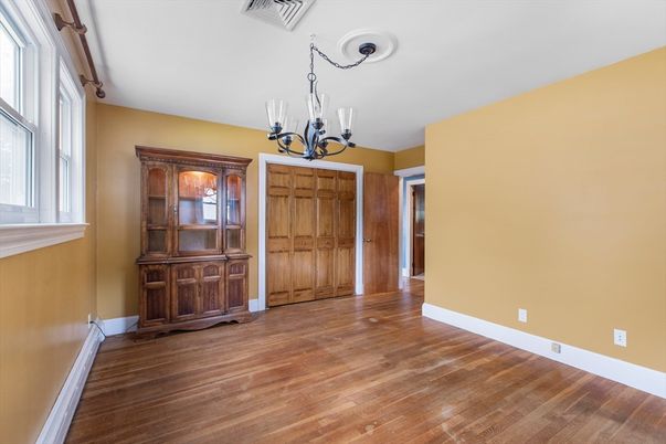 Chandelier, Empty room, Interior, Wood Texture Flooring