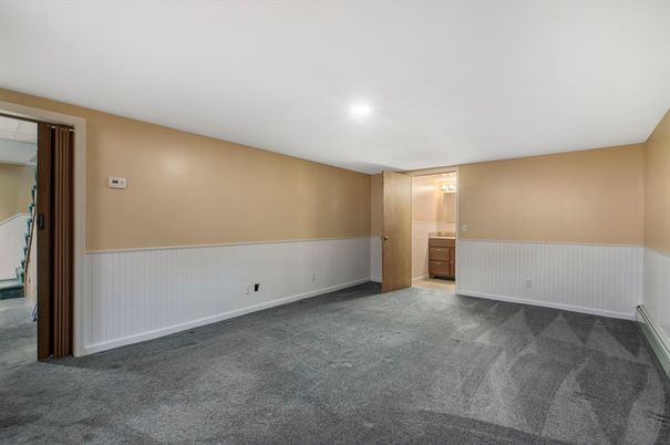 Bathroom, Empty room, Interior, Recessed Lighting