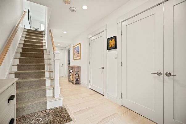 Interior, Recessed Lighting