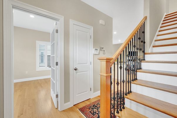 Interior, Recessed Lighting, Wood Texture Flooring