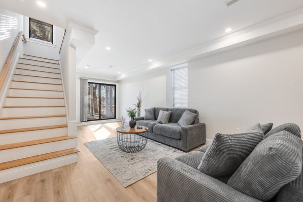 Interior, Living room, Recessed Lighting, Wood Texture Flooring