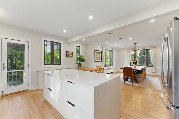 Dining room, Interior, Kitchen, Pendant Lights, Recessed Lighting, Wood Texture Flooring
