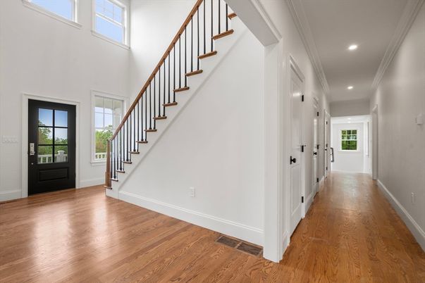 Interior, Recessed Lighting, Wood Texture Flooring