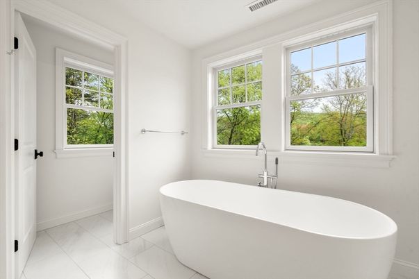 Bathroom, Free Standing Baths, Interior