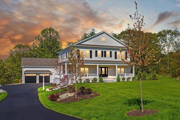 Attached, Exterior, Facade, Farmhouse