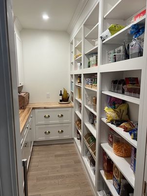 Interior, Recessed Lighting, Walk-in Closets, Wood Texture Flooring