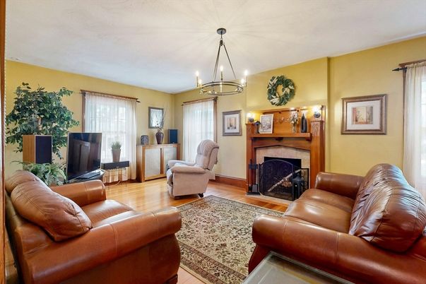 Fireplace, Interior, Living room, Pendant Lights, Wood Texture Flooring