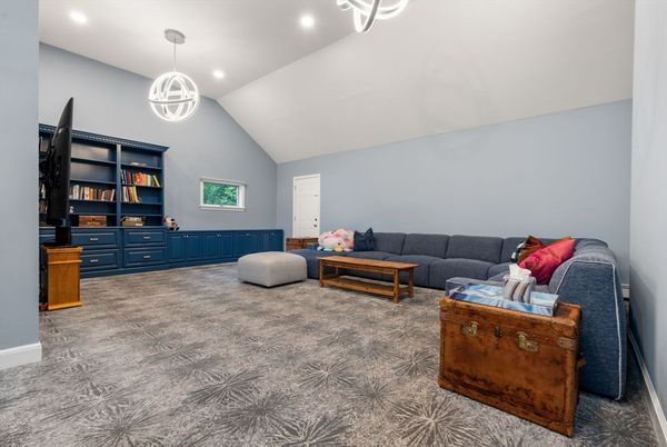 Interior, Living room, Pendant Lights, Recessed Lighting