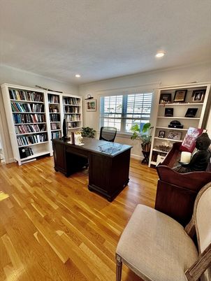 Home Office, Interior, Recessed Lighting, Wood Texture Flooring