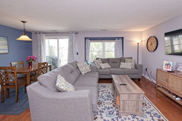 Dining room, Interior, Living room, Pendant Lights, Wood Texture Flooring