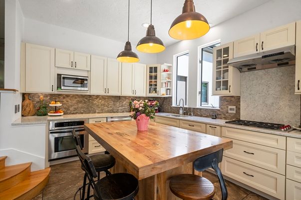 Interior, Kitchen, Pendant Lights, Stainless Steel Appliances