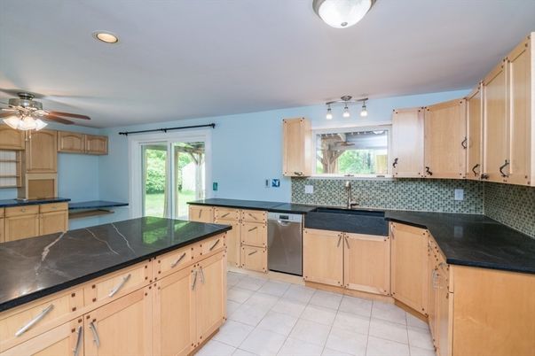 Interior, Kitchen, Recessed Lighting