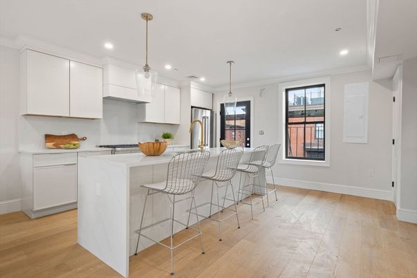Interior, Kitchen, Pendant Lights, Recessed Lighting, Wood Texture Flooring