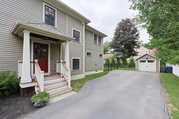 Detached Garage, Exterior