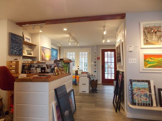 Interior, Pendant Lights, Recessed Lighting, Wood Texture Flooring