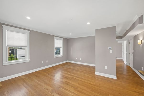 Empty room, Interior, Recessed Lighting, Wood Texture Flooring
