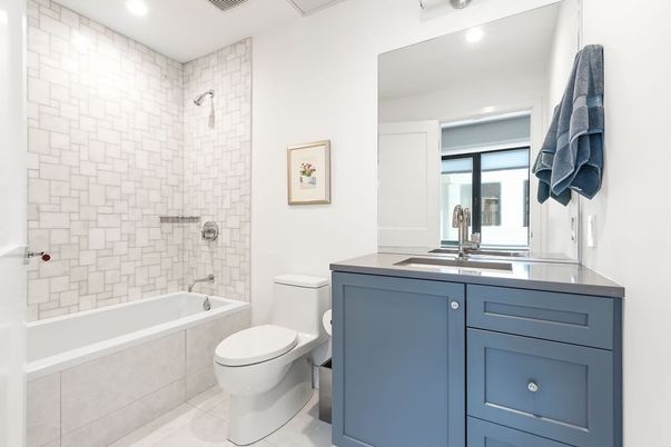 Bathroom, Interior, Recessed Lighting