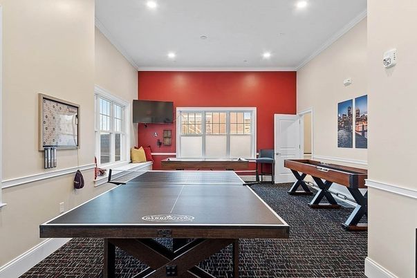 Game Room, Interior, Recessed Lighting