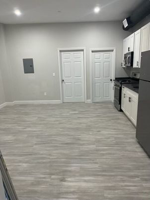Interior, Kitchen, Recessed Lighting, Wood Texture Flooring