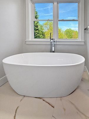 Bathroom, Free Standing Baths, Interior