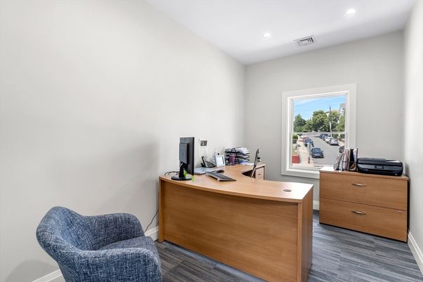 Home Office, Interior, Recessed Lighting, Wood Texture Flooring