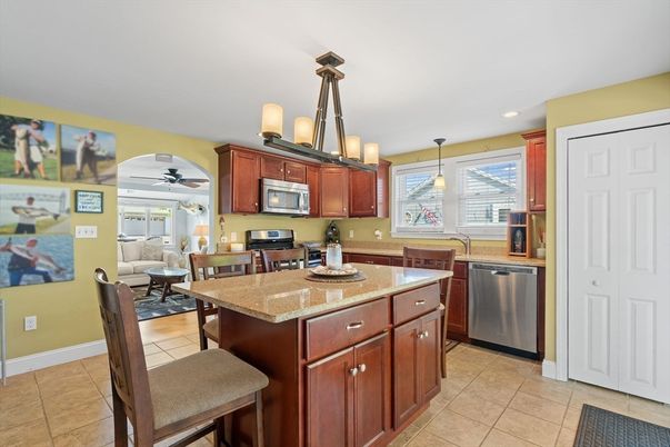 Dining room, Interior, Kitchen, Pendant Lights, Recessed Lighting
