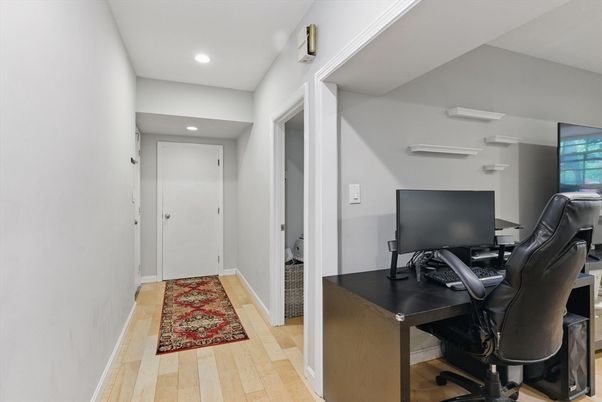 Home Office, Interior, Recessed Lighting, Wood Texture Flooring
