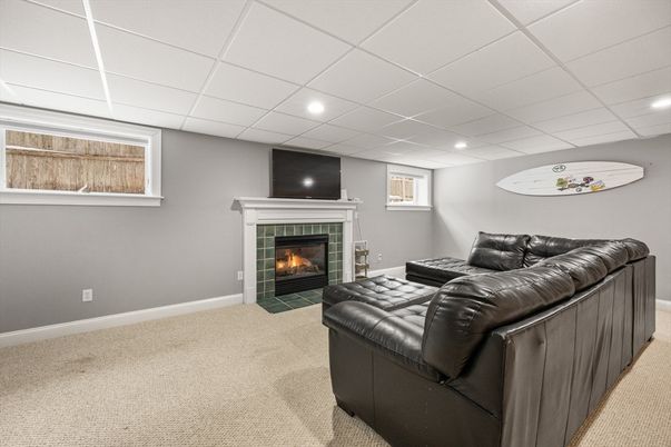 Fireplace, Interior, Recessed Lighting