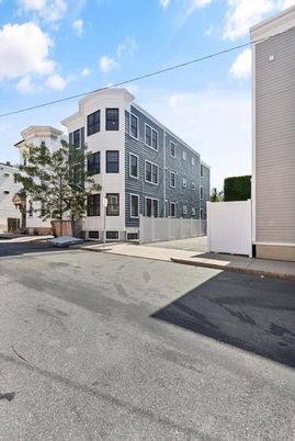Exterior, Facade, Condo Building
